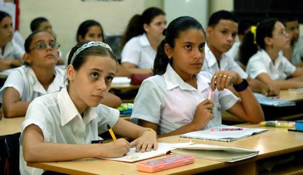 ¿Cambiará la escuela cubana en el próximo período lectivo? • Trabajadores