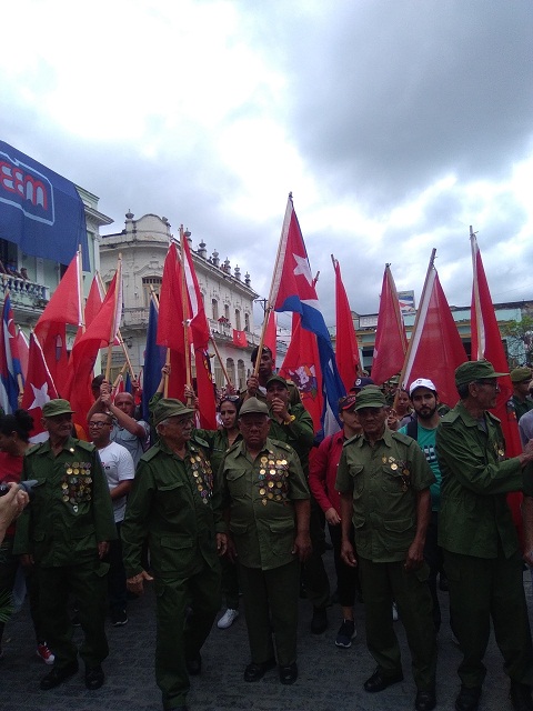 Entra Victoriosa La Caravana De La Libertad A Santa Clara Fotos