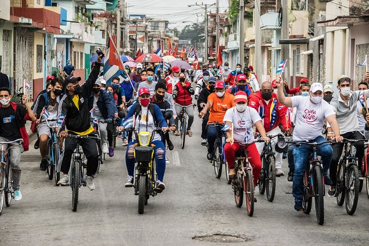 Solidaridad De Puentes De Amor Y Estudiantes De Ee Uu Rumbo A Cuba