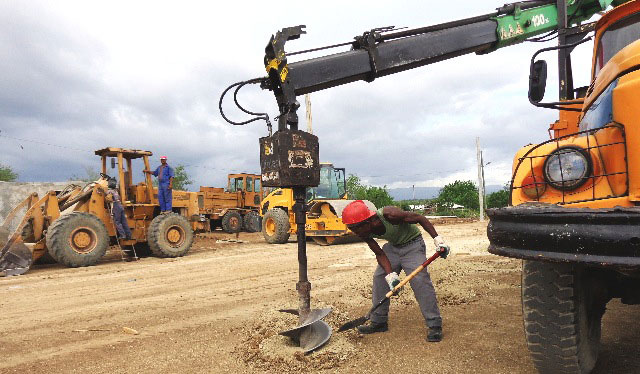 Construyen en Guantánamo el gran parque fotovoltaico Santa Teresa- Los Güiros. Foto: Rodny Alcolea