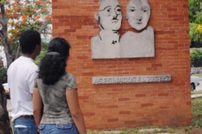 Por la paz, el pan y las rosas