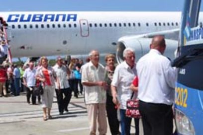 Asaltantes al Moncada regresan a Santiago de Cuba