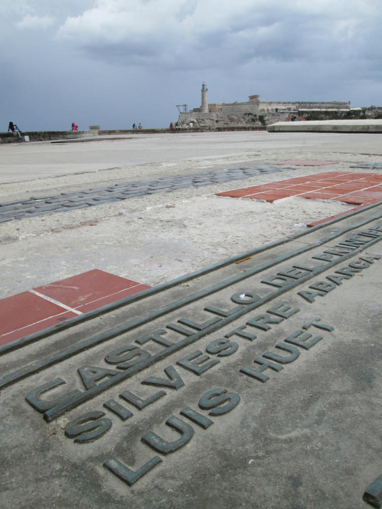Un lugar histórico para un evento histórico. Miles de aficionados colmarán este sábado la explanada de la Punta para disfrutar en vivo la parada del Cliff Diving en La Habana.