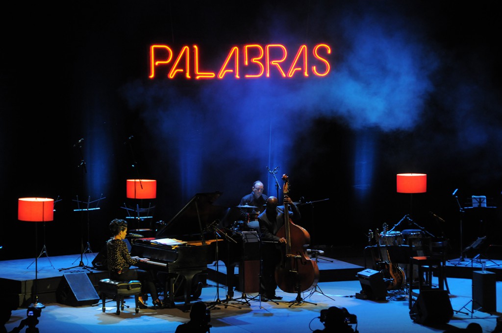 Alejandro Iglesias Rossi, director de la Orquesta de instrumentos autóctonos y nuevas tecnologías, de la Universidad 3 de febrero, Argentina