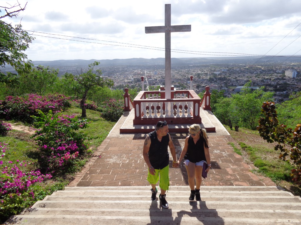 La Loma de la Cruz is Cuban s Guardian in Holguin Trabajadores