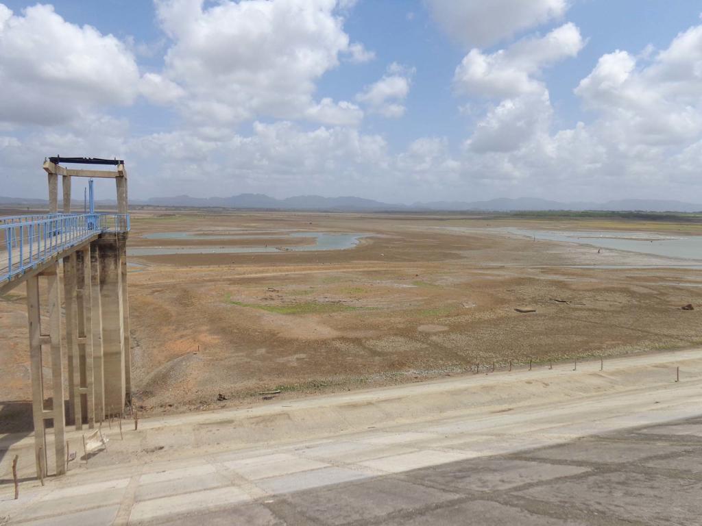 Los embalses que abastecen de agua a la Empresa Agroindustrial de Granos de Los Palacios, como la Presa Herradura, muestran bajos niveles de llenado. 