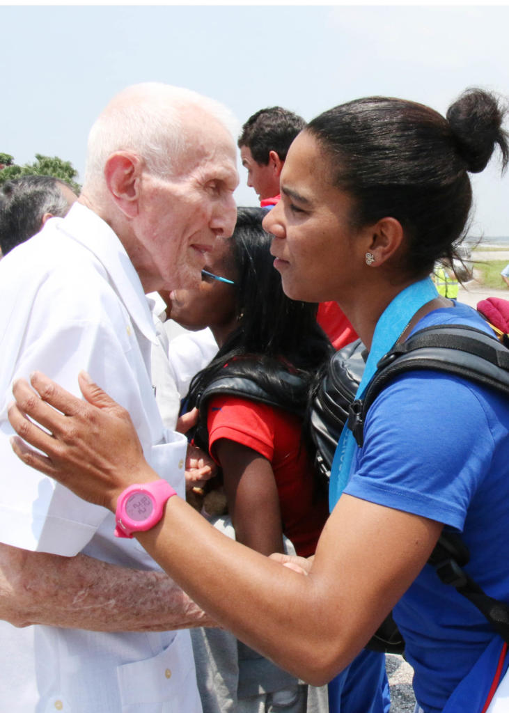 José Ramón Fernández, presidente del Comité Olímpico Cubano, asistió al recibimiento.