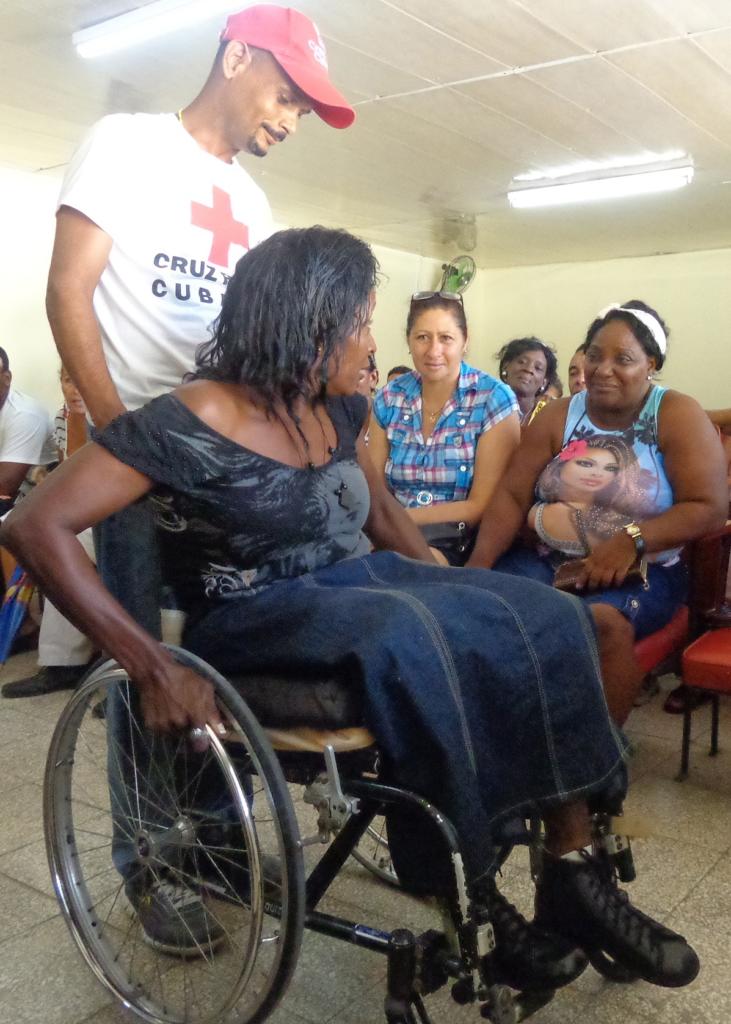 Con una visión inclusiva se preparan a discapacitados y sus familias para actuar antes, durante y después de un terremoto
