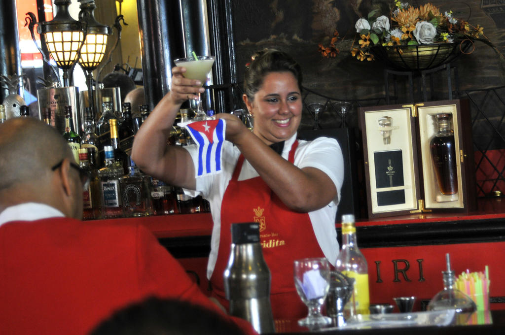 La mujer cubana dando el toque de distinción. Foto: José Raúl Rodríguez Robleda