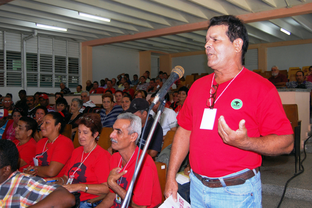 Jorge Sarduy instó a producir más con los recursos existentes. Foto: Juan Carlos Dorado