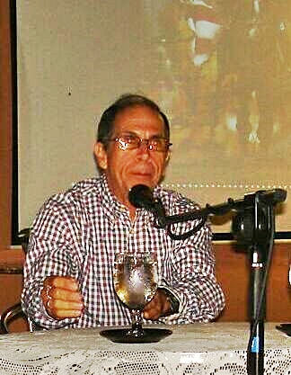 Andrés Zaldívar Dieguez, uno de los autores de la obra presentada