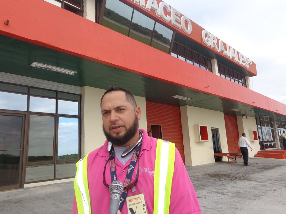 El representante de la Silver Airways en Cuba reconoció que el bloqueo es una limitante para expandir las operaciones en la Mayor de las Antillas. Foto: Betty Beatón Ruiz