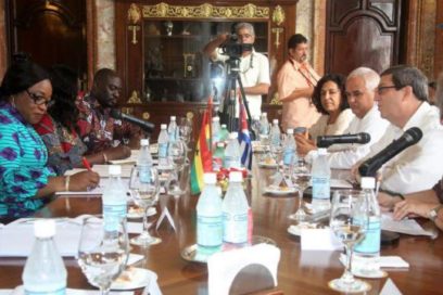 Canciller cubano recibió a su homóloga de Ghana