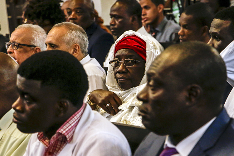 Participantes en la conferencia del presidente de Ghana, Nana Addo Dankwa Akufo-Addo, en el Aula Magna de La Universidad de La Habana, el 05 de abril de 2019. Fotos/Abel PADRÓN PADILLA