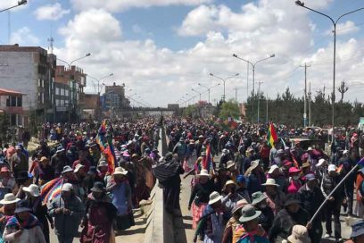 Multitudinaria marcha contra el golpe en Bolivia hacia La Paz (+Fotos)