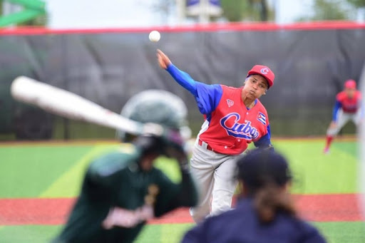 Tope de Béisbol (f) entre Cuba y Canadá. Foto: beisbolcubano.cu