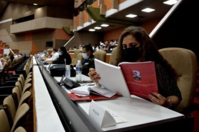 Disponible Compendio de ideas, conceptos y directrices del 8vo.  Congreso del PCC