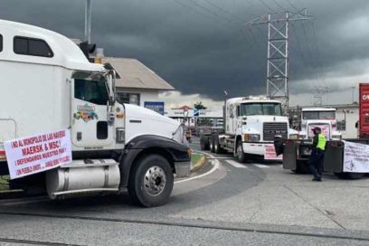 Camioneros en huelga bloquean puerto de Panamá