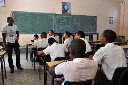 Preparan condiciones para reinicio del curso escolar 2021-2022