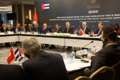 Presidente de Cuba se reúne con empresariado turco
