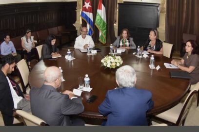 Visitó el Parlamento vicepresidente de Consejo Nacional Palestino