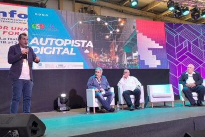 Autopista digital con banda ancha en céntrica calle de Cuba