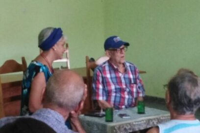 Corazones ardientes en la Isla
