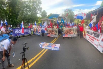 Trabajadores panameños protestan ante embajada estadounidense