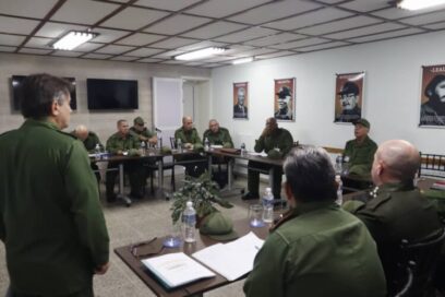 Reafirman relevancia de la Guerra de Todo el Pueblo